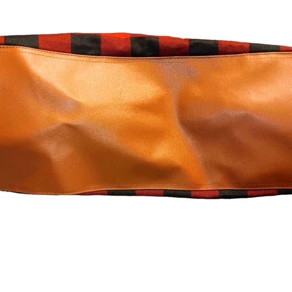 Buffalo Plaid Monogrammed Tote Bag with letter "J" nwnt - Picture 3 of 12